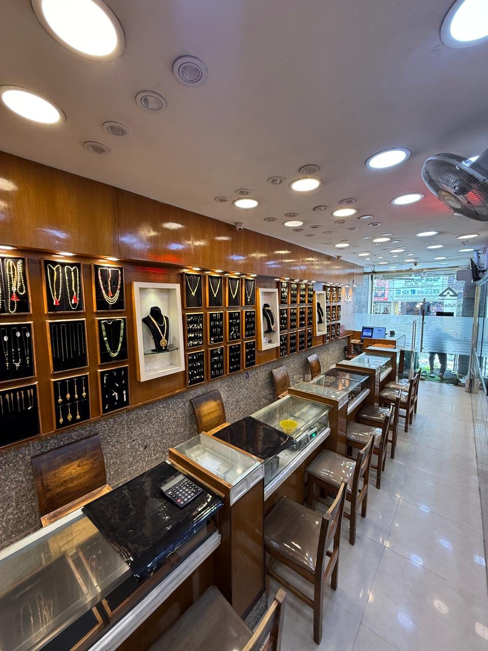 The Aina Gold showroom, viewed toward the entrance